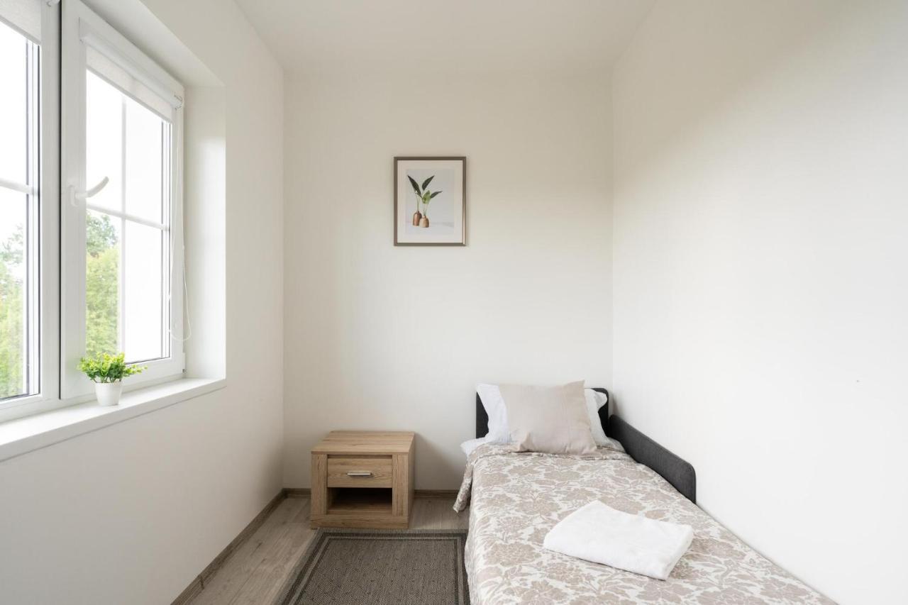 1 House Between Two Lakes VNO Extérieur photo