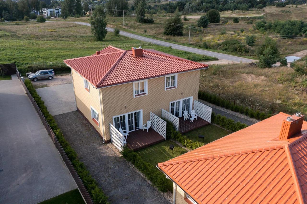 1 House Between Two Lakes VNO Extérieur photo